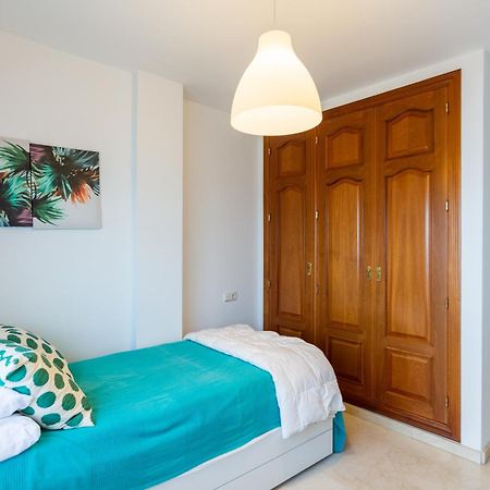 Bonito Apartamento en Primera Línea de Playa Estepona Exterior foto