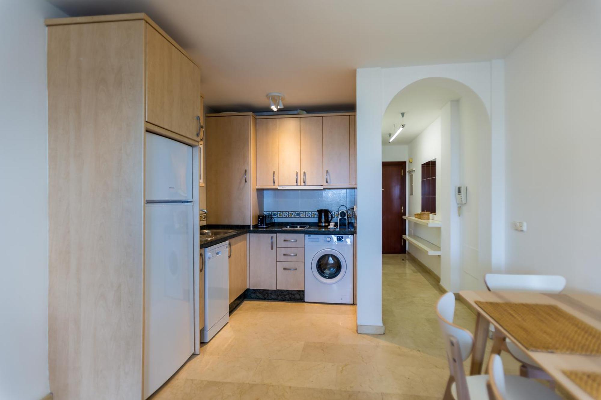 Bonito Apartamento en Primera Línea de Playa Estepona Exterior foto